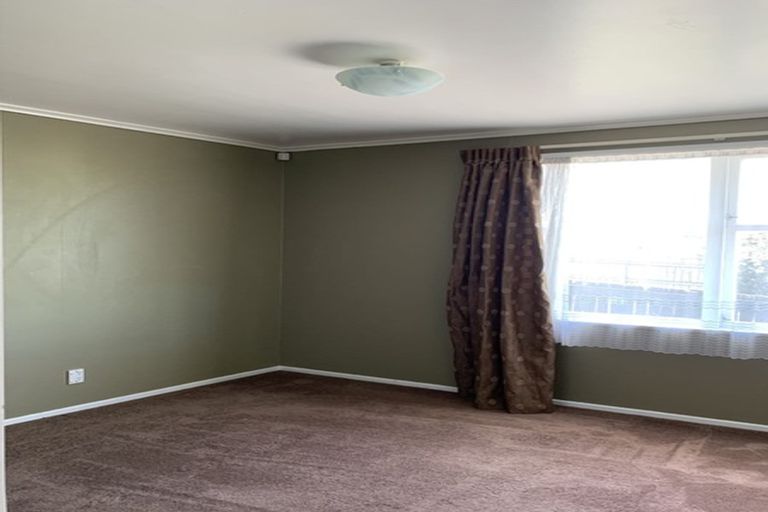 Photo of property in 1/28 Lyttelton Avenue, Forrest Hill, Auckland, 0620