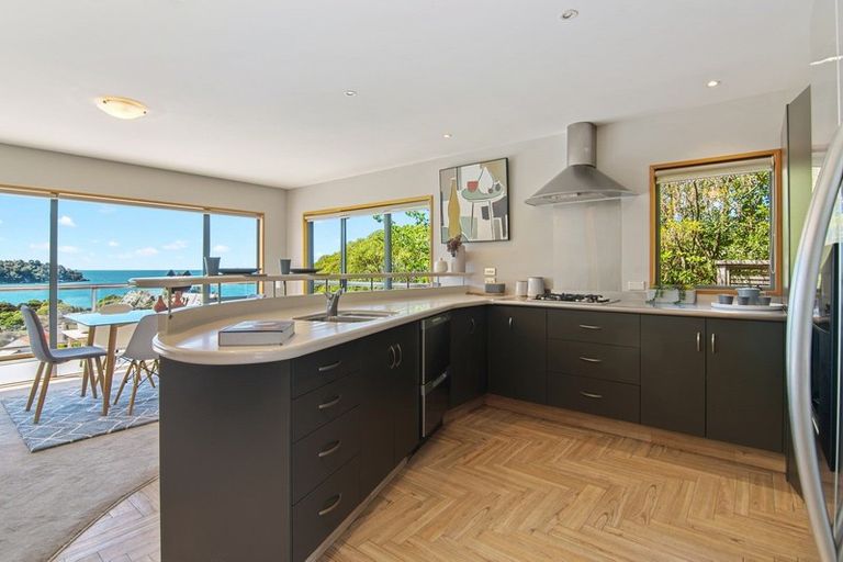 Photo of property in 10 Torlesse Drive, Kaiteriteri, Motueka, 7197