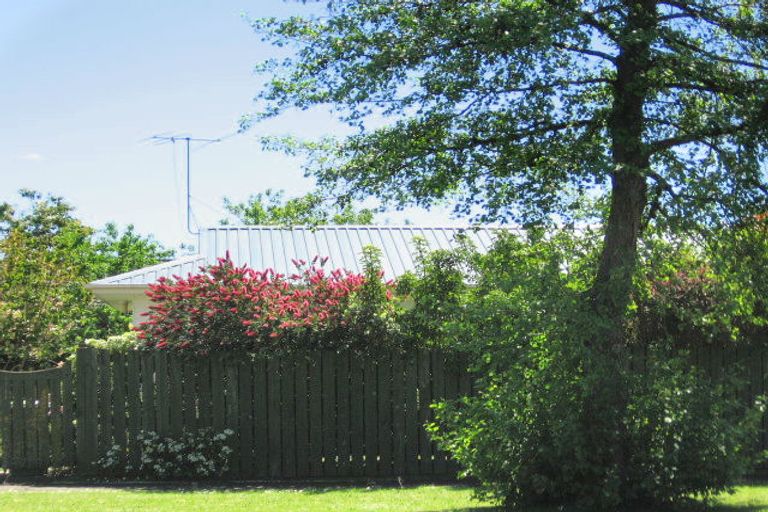 Photo of property in 2 Loisel Street, Riverdale, Gisborne, 4010