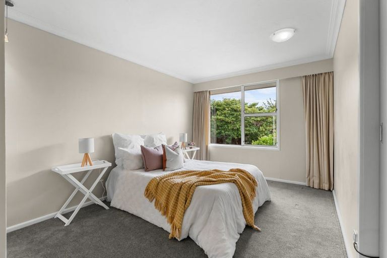 Photo of property in 10 Highfield Place, Avonhead, Christchurch, 8042