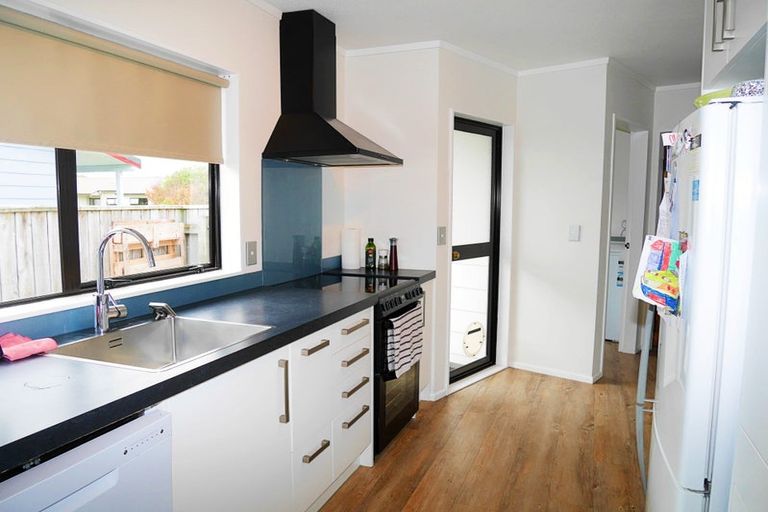 Photo of property in 22 Rosewood Place, Paraparaumu, 5032