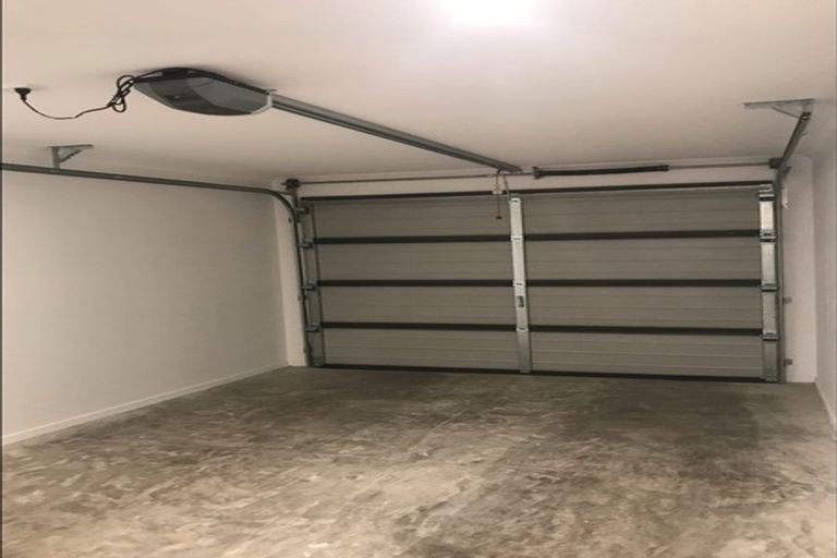 Photo of property in 2/83 Normandy Avenue, Melville, Hamilton, 3206