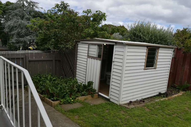 Photo of property in 2/12 Meadway, Sunnyhills, Auckland, 2010