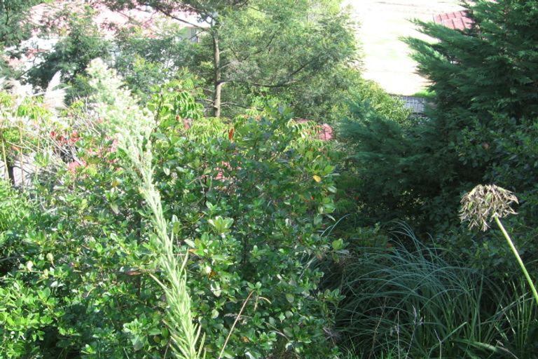 Photo of property in 1/612 East Coast Road, Pinehill, Auckland, 0630