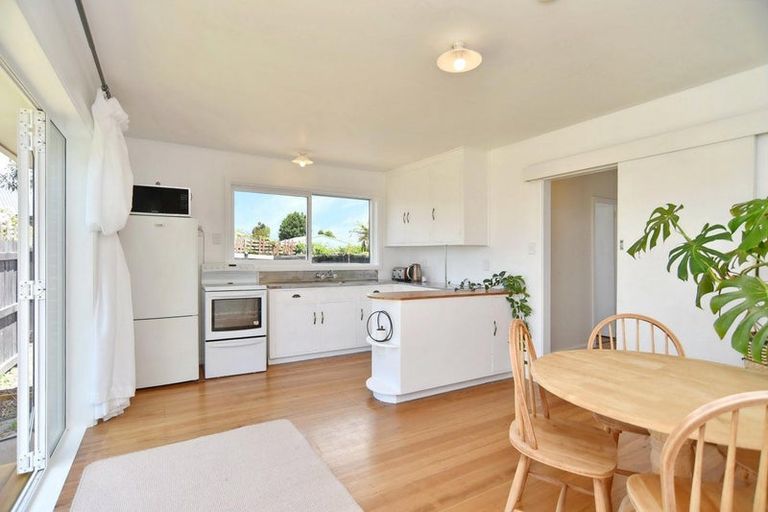 Photo of property in 25 Fairmont Place, Hornby, Christchurch, 8042