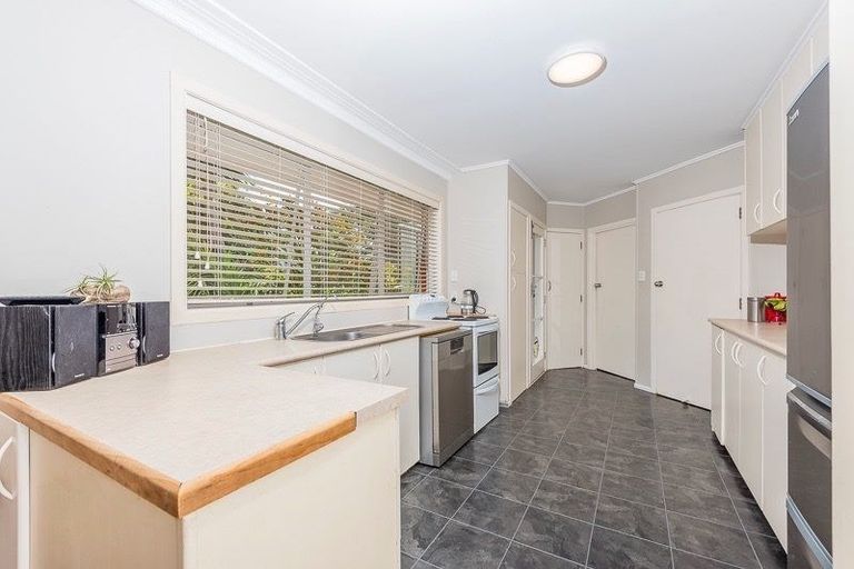 Photo of property in 28 Willoughby Avenue, Howick, Auckland, 2014