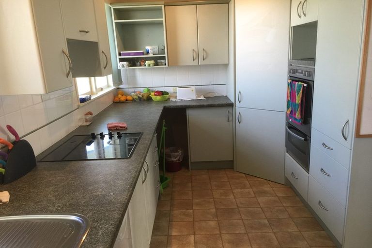 Photo of property in 17 Greenhill Crescent, Pakuranga, Auckland, 2010