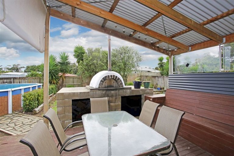 Photo of property in 17 Orchard Rise, Rosehill, Papakura, 2113