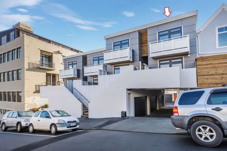 Photo of property in Pirie Street Townhouses, 12/35 Pirie Street, Mount Victoria, Wellington, 6011