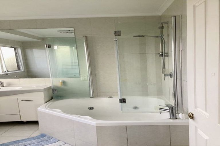 Photo of property in 47 Edendale Road, Somerville, Auckland, 2014