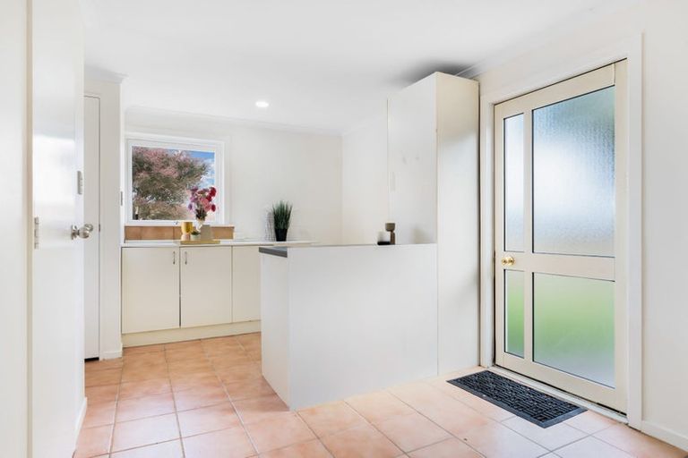 Photo of property in 1/113 Coronation Road, Hillcrest, Auckland, 0627