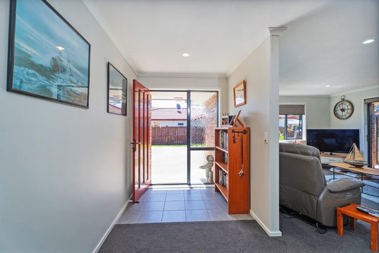 Photo of property in 16 Cobham Lane, Whitianga, 3510