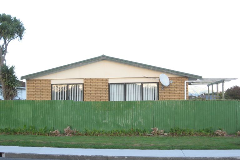 Photo of property in 15 Te Manuao Road, Otaki, 5512