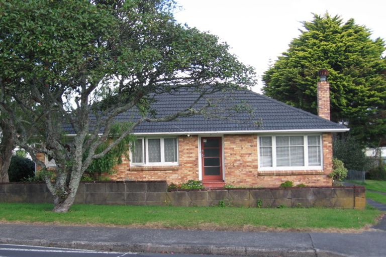 Photo of property in 30 Strid Road, Te Atatu South, Auckland, 0610