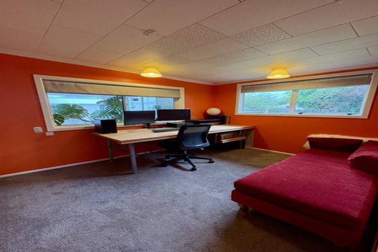 Photo of property in 14 Barrett Place, Carterton, 5713