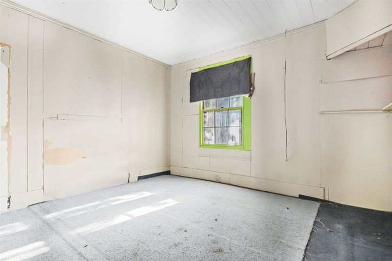 Photo of property in 2337 Oxford Road, Starvation Hill, Oxford, 7495