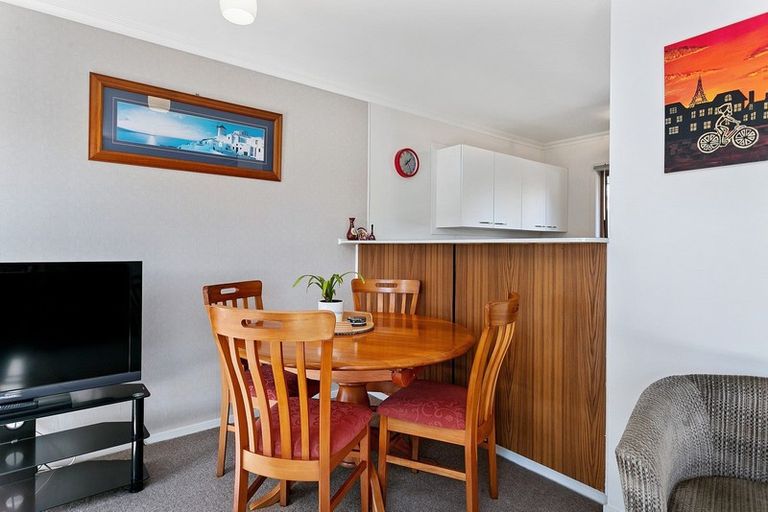 Photo of property in 69b Williams Street, Cambridge, 3434