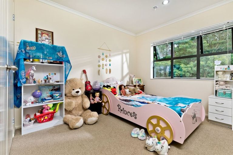 Photo of property in 84 Tiriwa Drive, Massey, Auckland, 0614