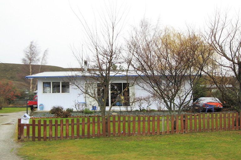 Photo of property in 50 Newcastle Street, Clyde, 9330