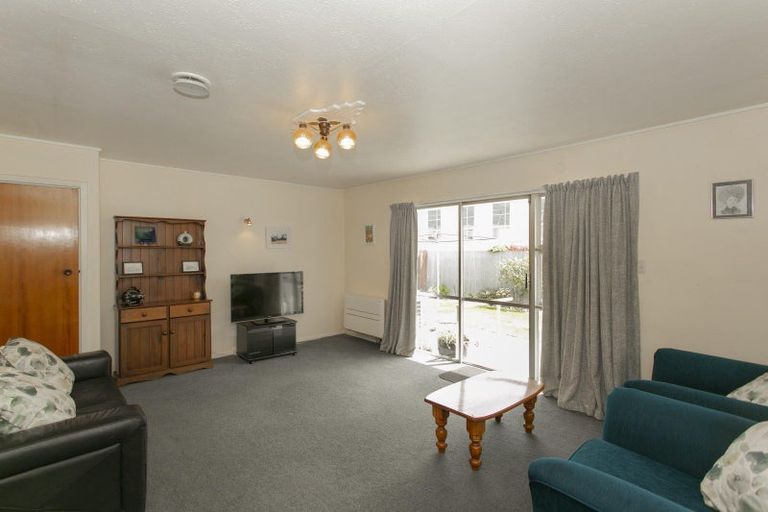 Photo of property in 1/260 Cameron Street, Ashburton, 7700