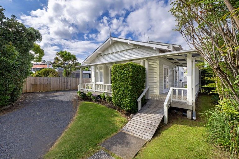 Photo of property in 12a Bankart Street, Raglan, 3225