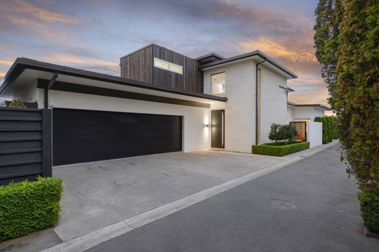 Photo of property in 74b Clyde Road, Ilam, Christchurch, 8041