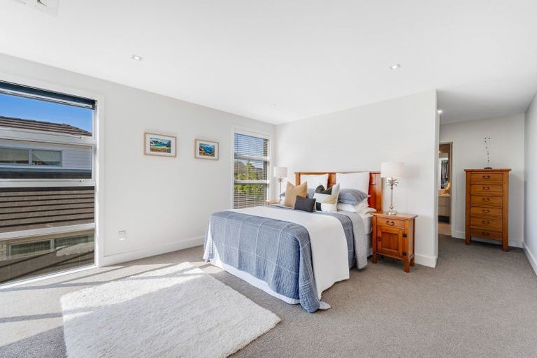 Photo of property in 8 The Parade, Bucklands Beach, Auckland, 2012