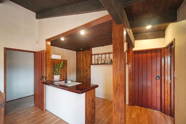 Photo of property in 2 Bramley Drive, Farm Cove, Auckland, 2012