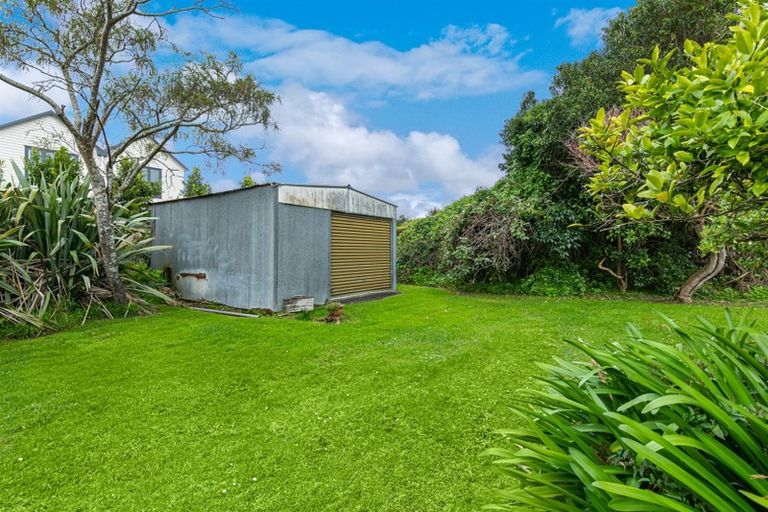 Photo of property in 22 Brandon Road, Glen Eden, Auckland, 0602
