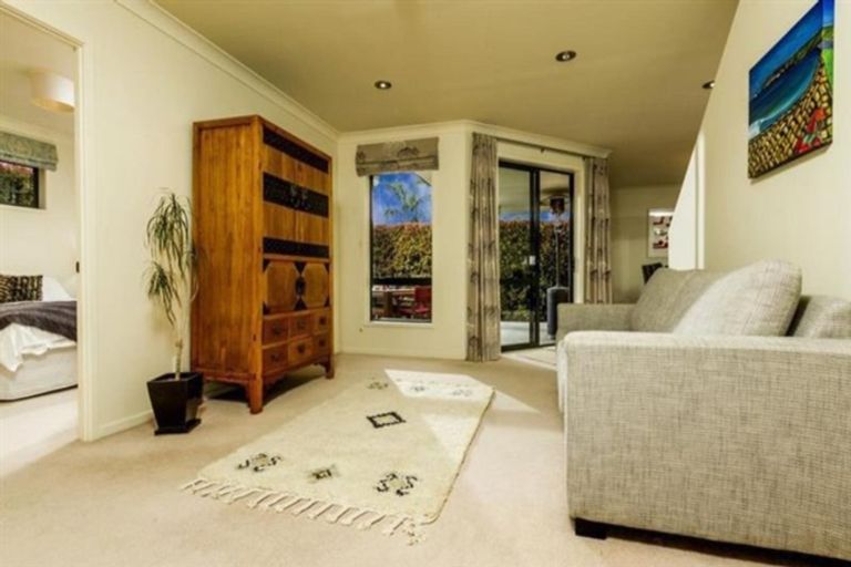 Photo of property in 45 Te Wharau Drive, Greenhithe, Auckland, 0632