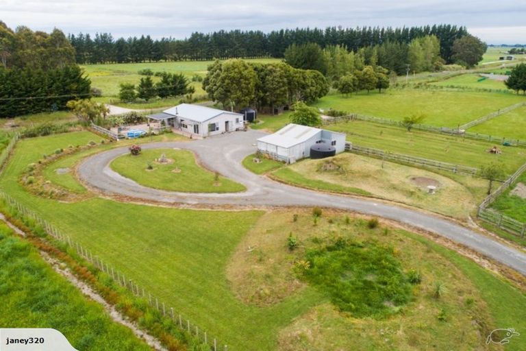 Photo of property in 6 Neumans Line, Marton, 4788