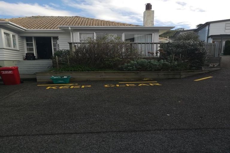 Photo of property in 147 Broderick Road, Johnsonville, Wellington, 6037