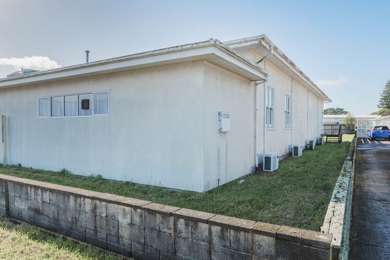 Photo of property in 17 Darnell Street, Fitzroy, New Plymouth, 4312