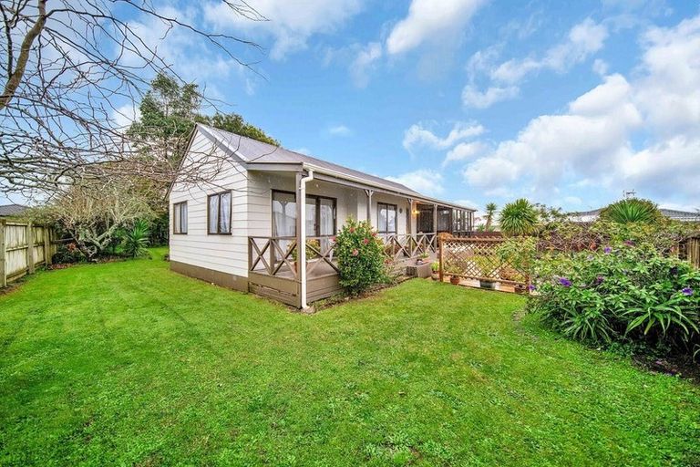 Photo of property in 2 Romilly Court, Papakura, 2110