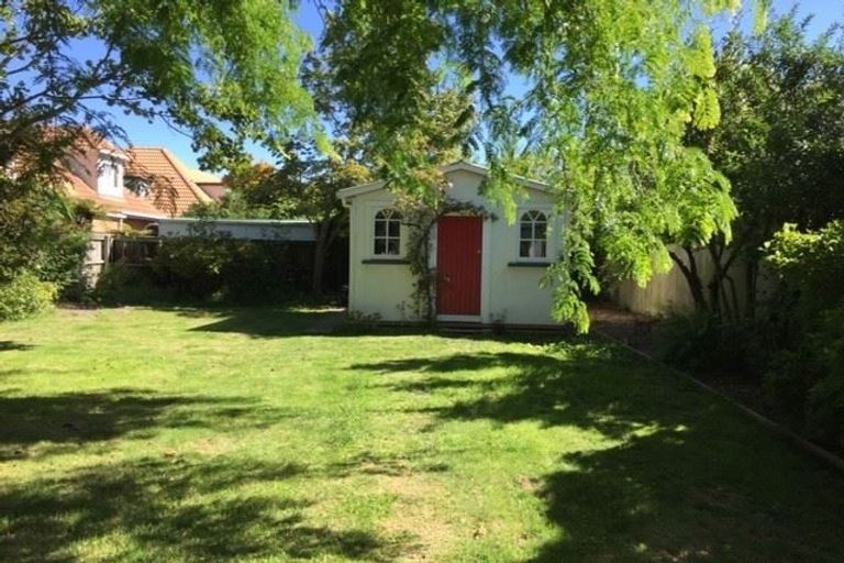 Photo of property in 33 Vagues Road, Northcote, Christchurch, 8052