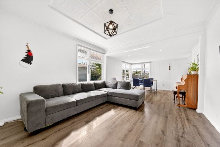 Photo of property in 382 High Street South, Carterton, 5713