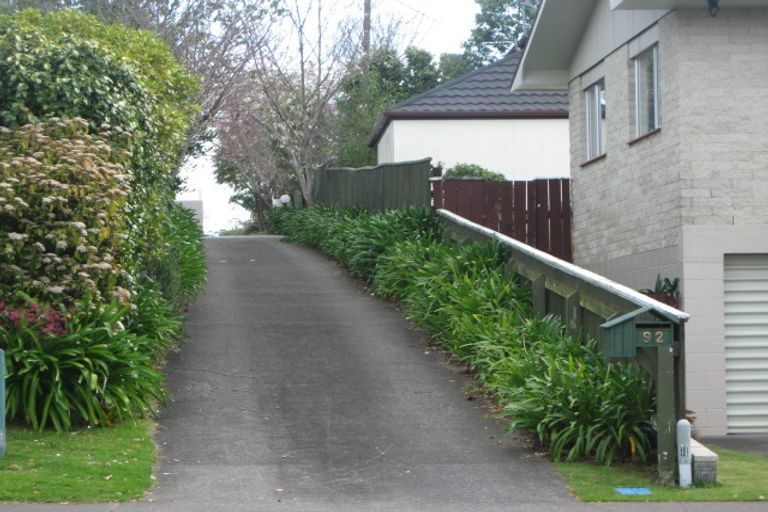 Photo of property in 92 Govett Avenue, Frankleigh Park, New Plymouth, 4310