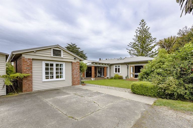 Photo of property in 1387 Colyton Road, Ashhurst, Palmerston North, 4470