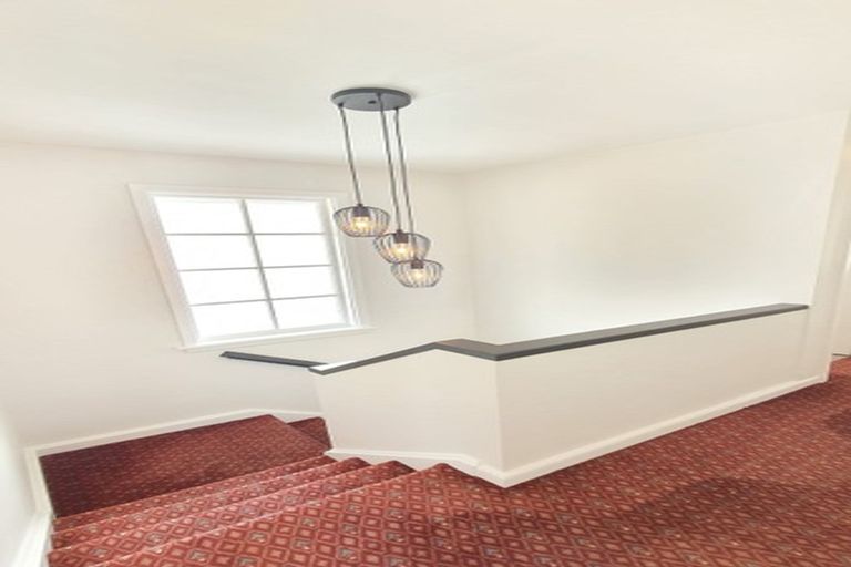 Photo of property in 7 Straven Road, Riccarton, Christchurch, 8011