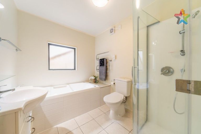 Photo of property in 93 Cedar Street, Maungaraki, Lower Hutt, 5010