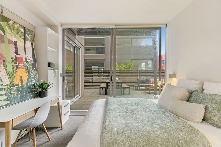 Photo of property in The Wellington Suites, 383/233 Cuba Street, Te Aro, Wellington, 6011