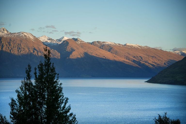 Photo of property in 6 Aspen Grove, Fernhill, Queenstown, 9300