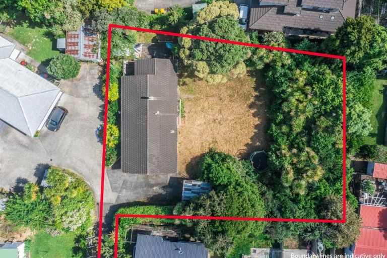 Photo of property in 48 Kaikoura Street, Henderson, Auckland, 0612