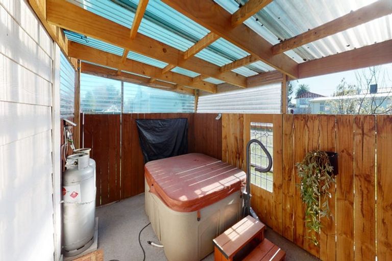 Photo of property in 14 Hunia Street, Marton, 4710