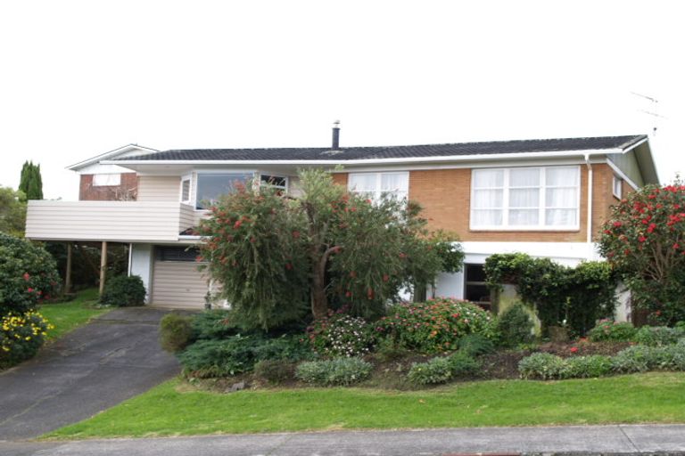 Photo of property in 62 Evelyn Road, Cockle Bay, Auckland, 2014