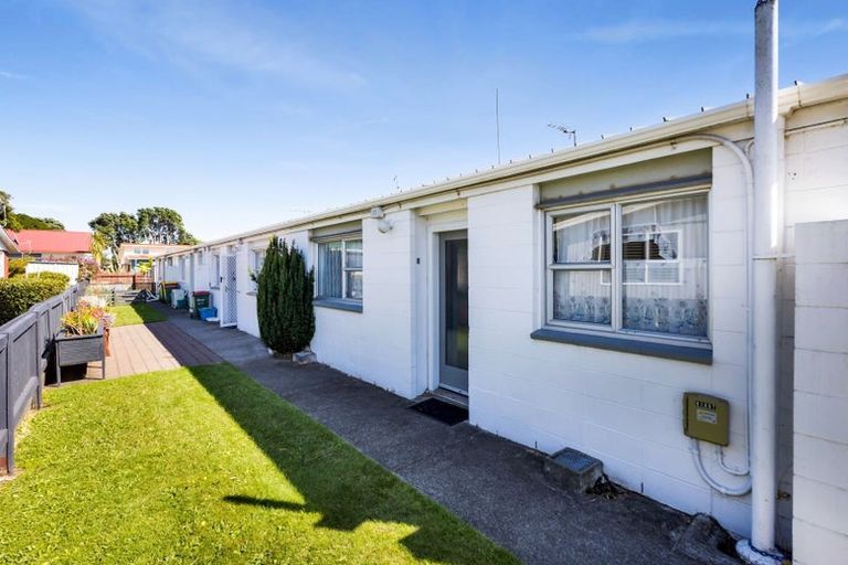 Photo of property in 2/20 Darnell Street, Fitzroy, New Plymouth, 4312