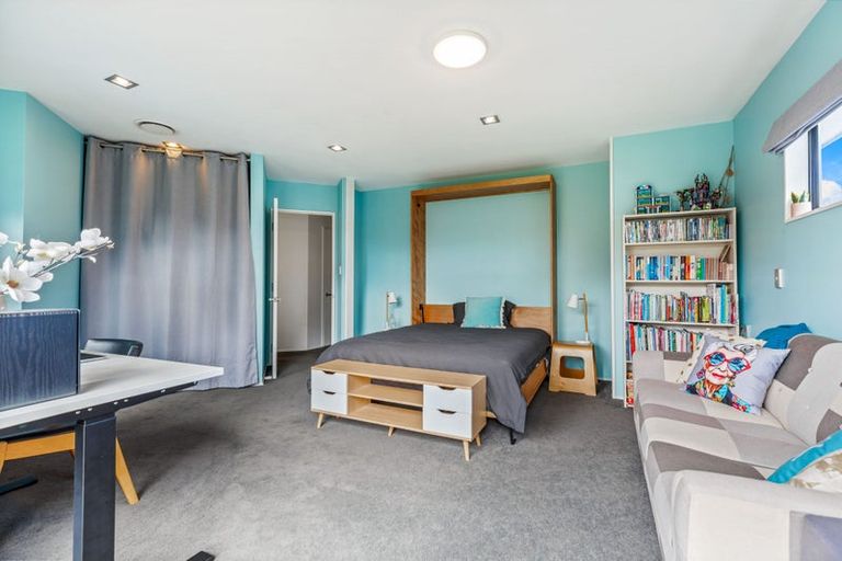 Photo of property in 19 Hamurana Place, Te Atatu Peninsula, Auckland, 0610