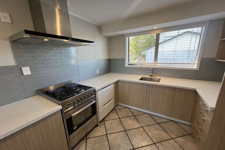 Photo of property in 18 Deodar Place, Totara Heights, Auckland, 2105
