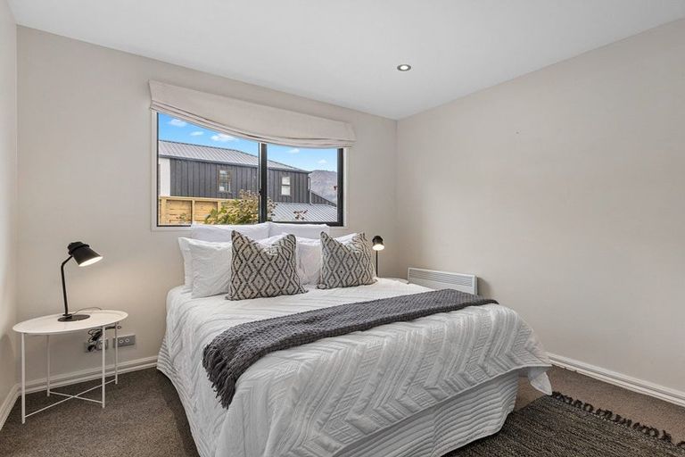 Photo of property in 25a Marina Drive, Frankton, Queenstown, 9300