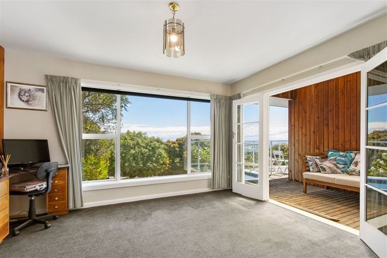 Photo of property in 212 Mount Pleasant Road, Mount Pleasant, Christchurch, 8081